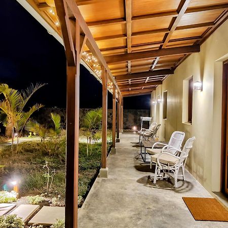 Lakaz Kannell - Vanilla Lodge, Secluded Outside Bath & Shower Infinity Pool Cap Malheureux Buitenkant foto