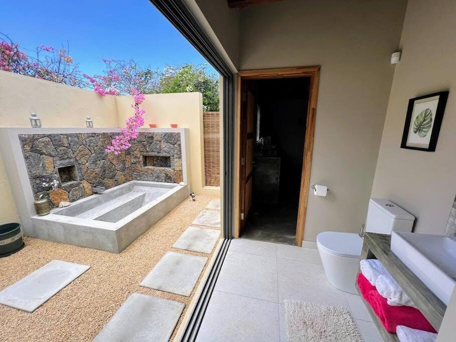 Lakaz Kannell - Vanilla Lodge, Secluded Outside Bath & Shower Infinity Pool Cap Malheureux Buitenkant foto